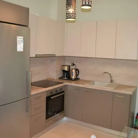 New Modern House!! 塞萨洛尼基